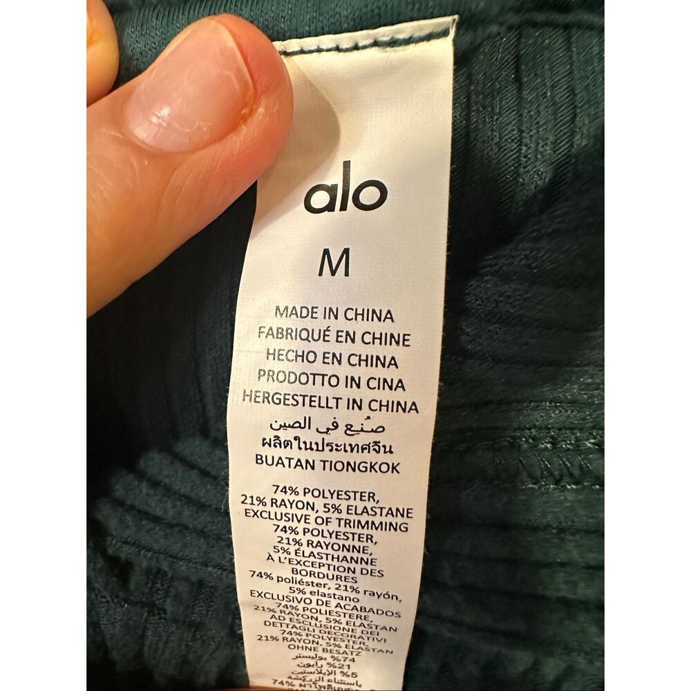 Alo Yoga Ribbed Cropped Muse Hoodie Midnight Green Sold Out Color Women’s M - Picture 7 of 7